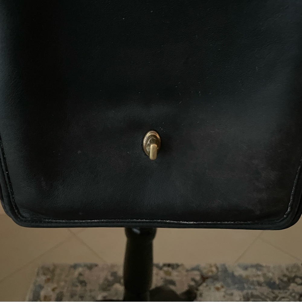 Vintage Coach 5130 Station Bag - Picture 14 of 16